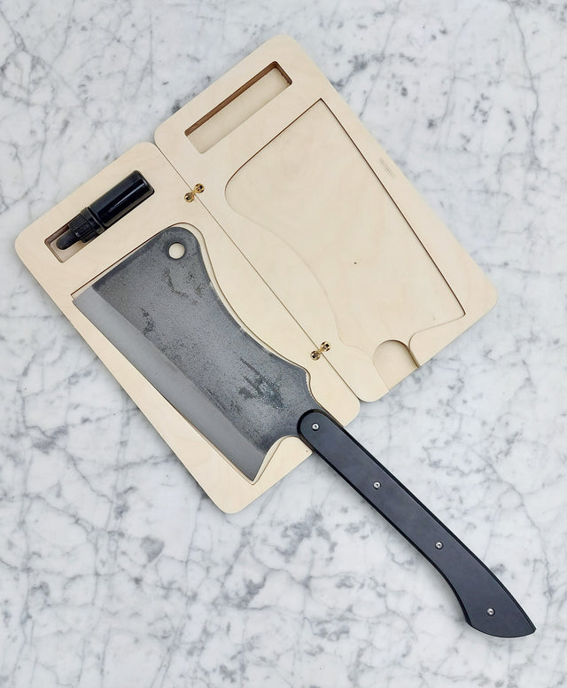 Dierendonck Family Cleaver by Tomer Botner