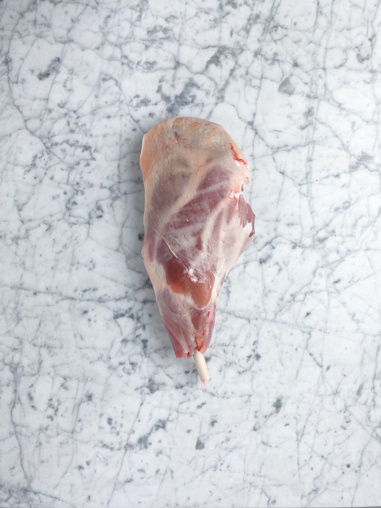 Leg of milk-fed lamb from Lozère